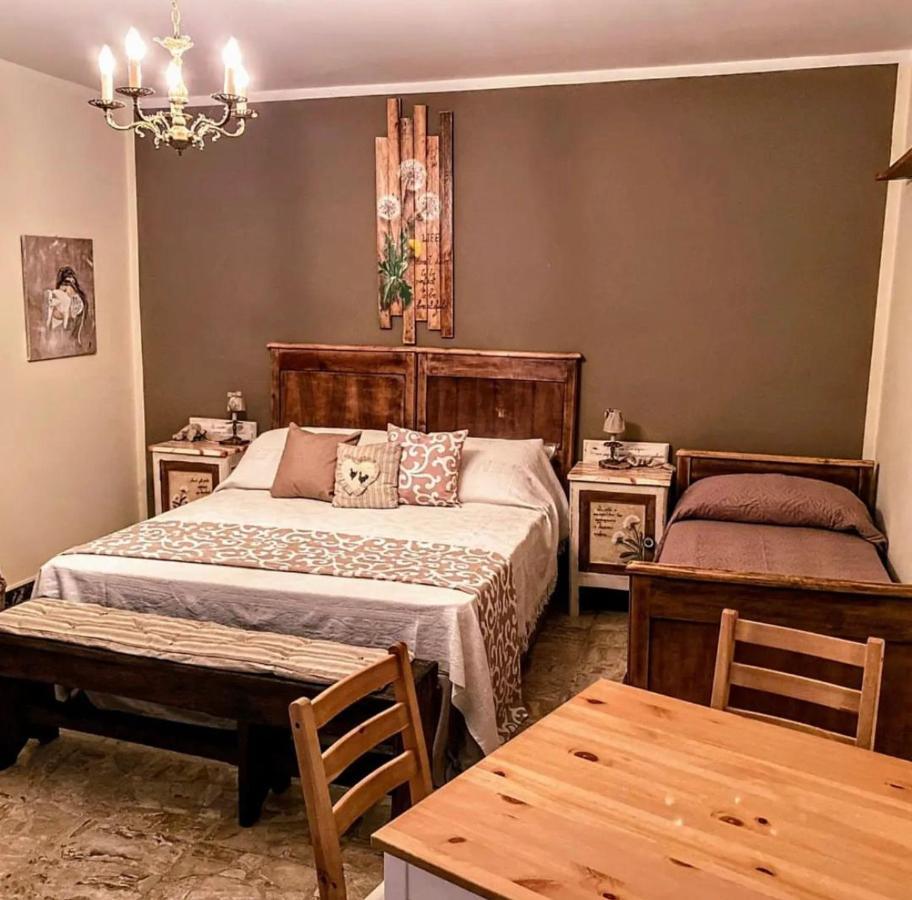 Anticacascina Bed & Breakfast Quarto  Ngoại thất bức ảnh